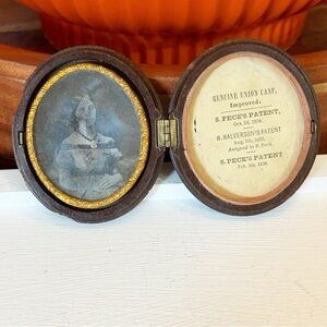 Antique 1856 S. Speck/H. Halverson Wooden Photograph Genuine Union Case Hinged